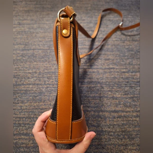 Vintage Dooney & Bourke All Weather Leather Calvary Spectator Bag - Picture 5 of 10